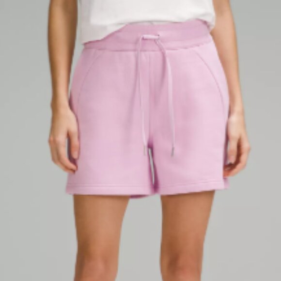 ULULEMON Scuba High-Rise Short 5" SIZE 6 TAUPETASTIC TAN BROWN NUDE - Picture 2 of 4